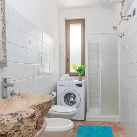 Ampia Con Piscina E Vista Per 12 Persone أولبيا